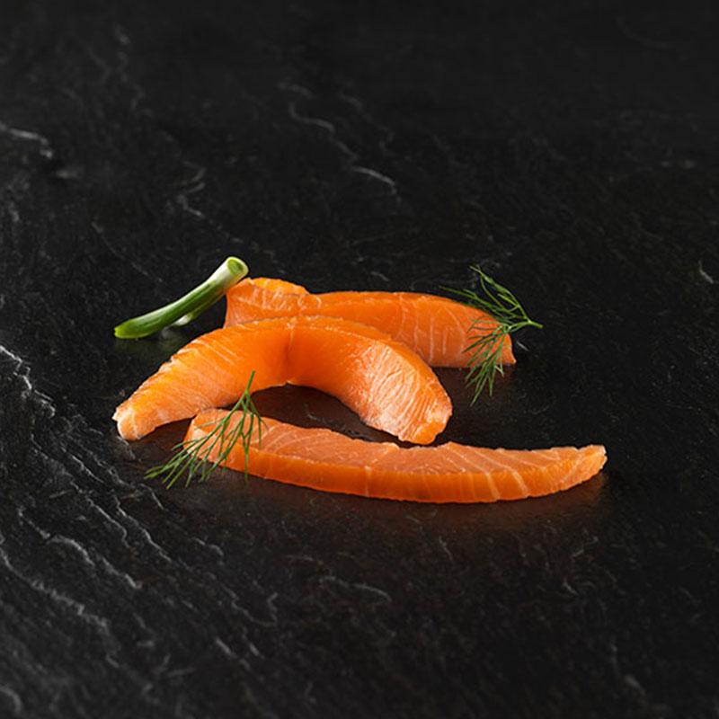 Cold-smoked deluxe-cut salmon slices